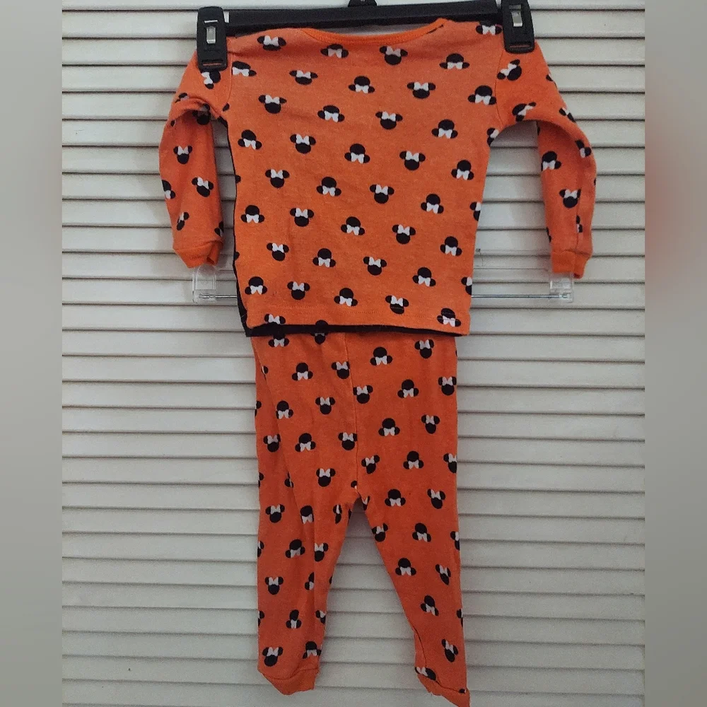 ⭐️ 5/$30 Minnie Mouse Halloween pajamas, 18 months